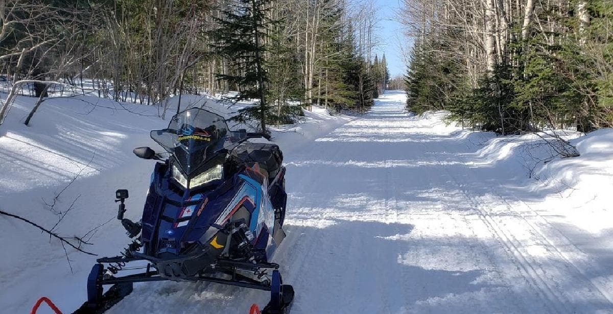 La saison de motoneige n’est pas tout à fait terminée dans l’est de la province