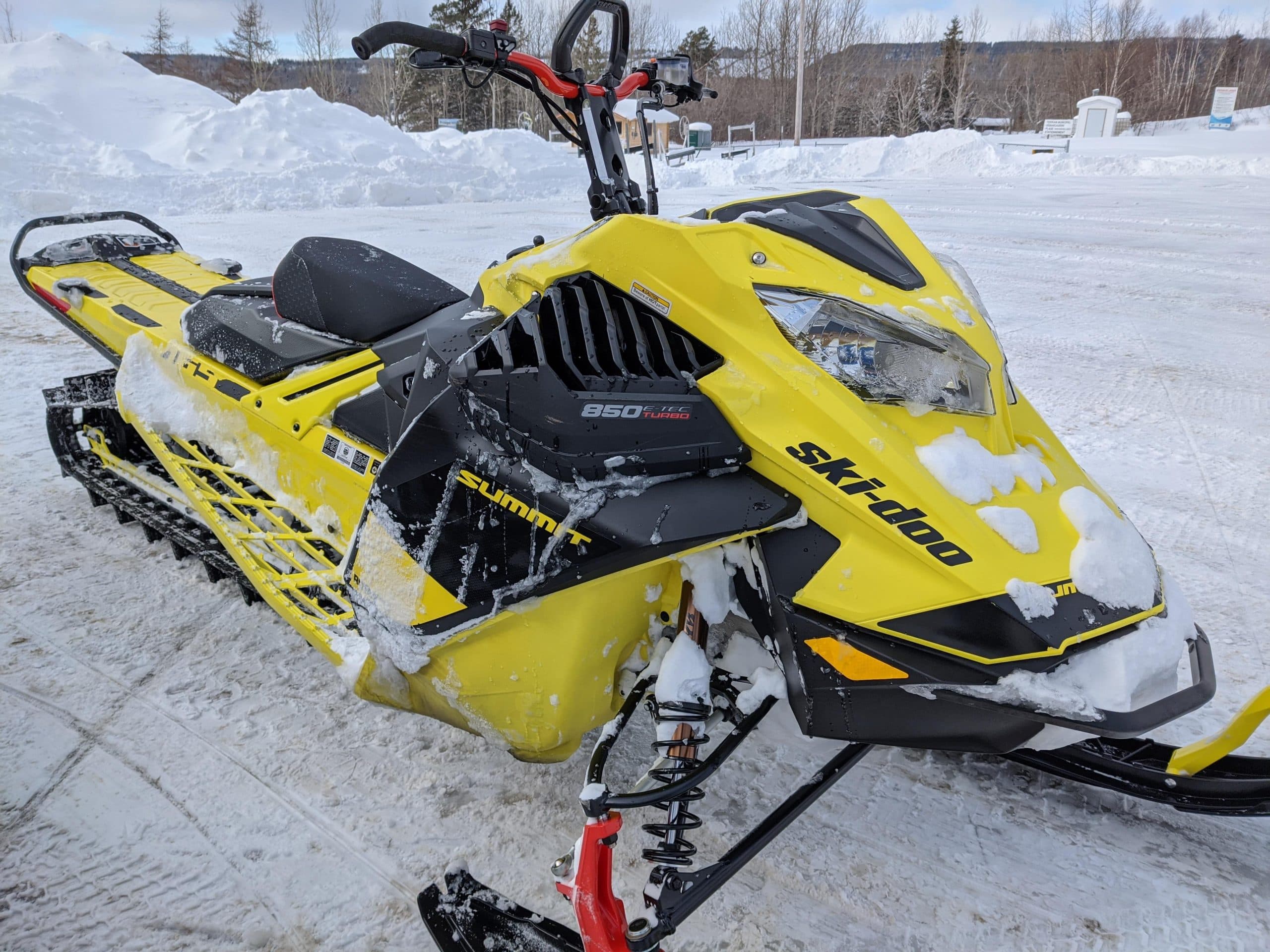 Essai du Ski-Doo Summit 850 E-TEC Turbo