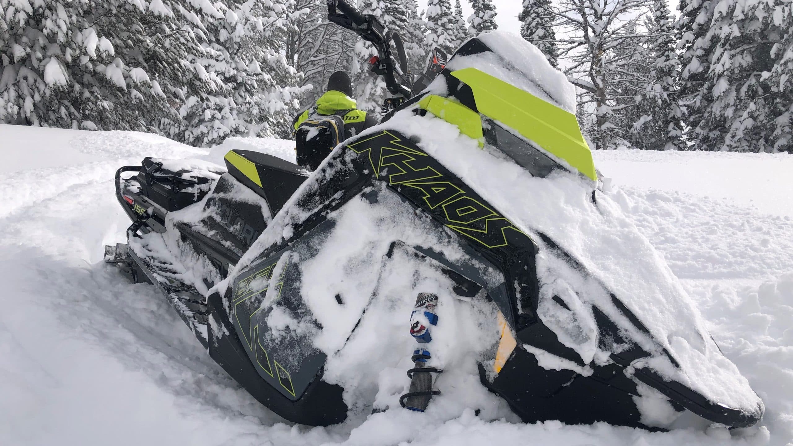 La première randonnée de Jim sur la nouvelle Polaris Matryx Khaos de 2022