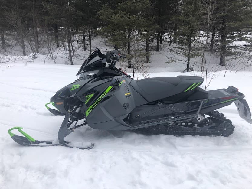 Essai de la ZR 9000 Thundercat de Arctic Cat EPS et ATAC