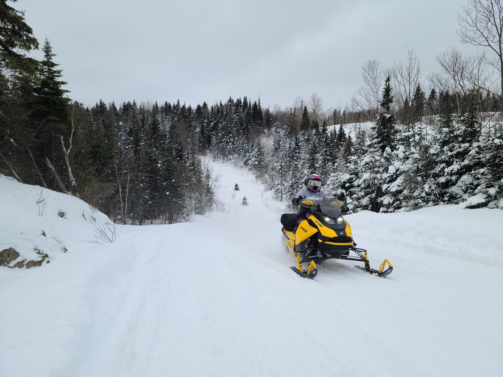 Patience motoneigistes, l’hiver revient à la charge !