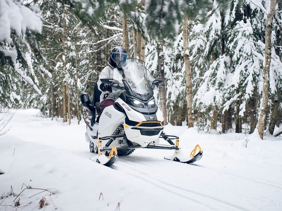 Mes premières impressions sur le Ski-Doo Grand Touring électrique 2024
