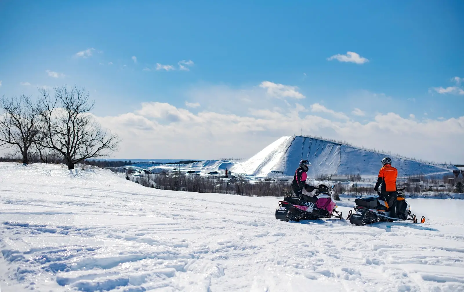 L’Outaouais : un terrain de jeu pour les motoneigistes!