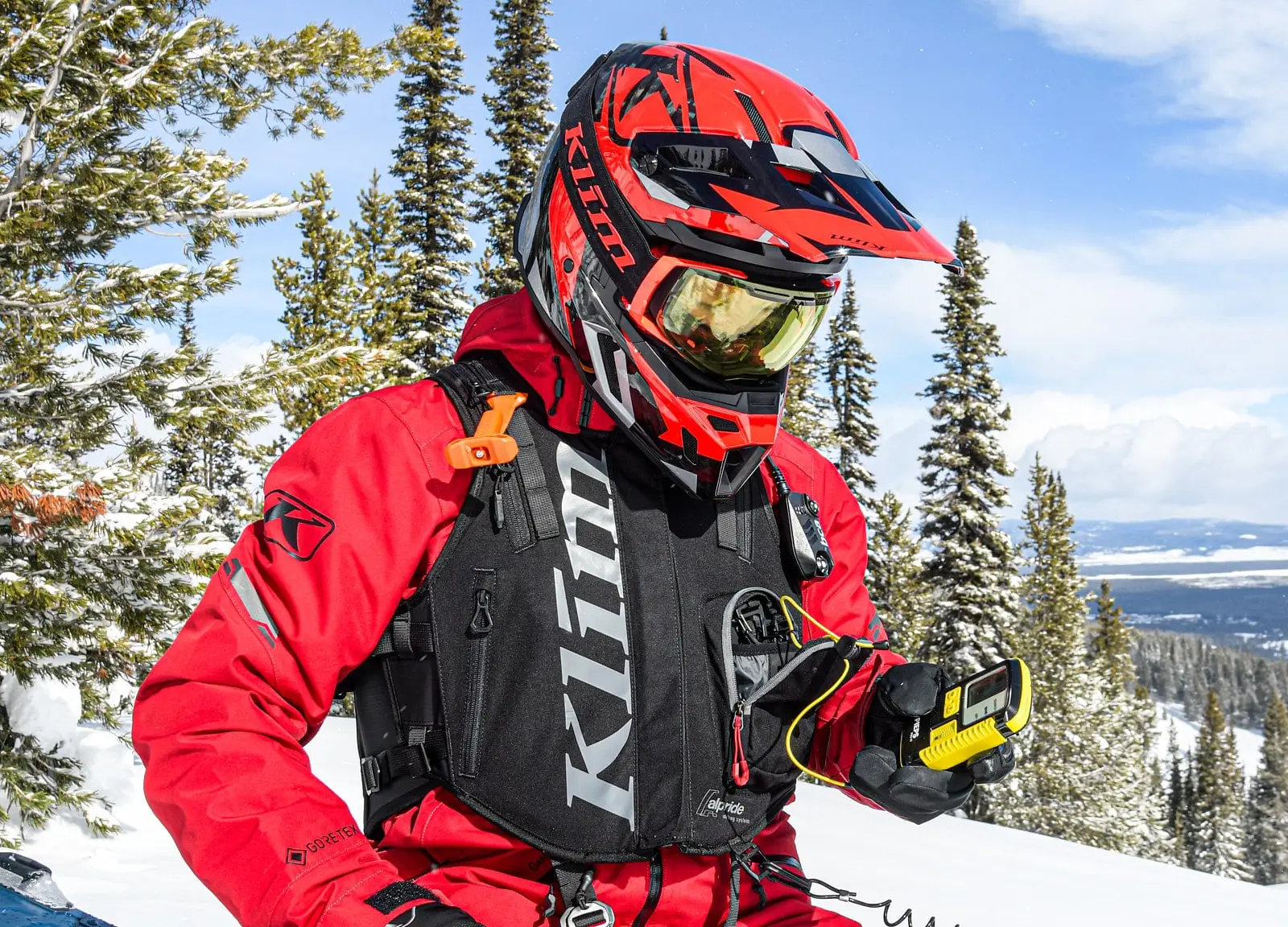 Gilet airbag KLIM Atlas 14 Avalanche : des couches de protection supplémentaire
