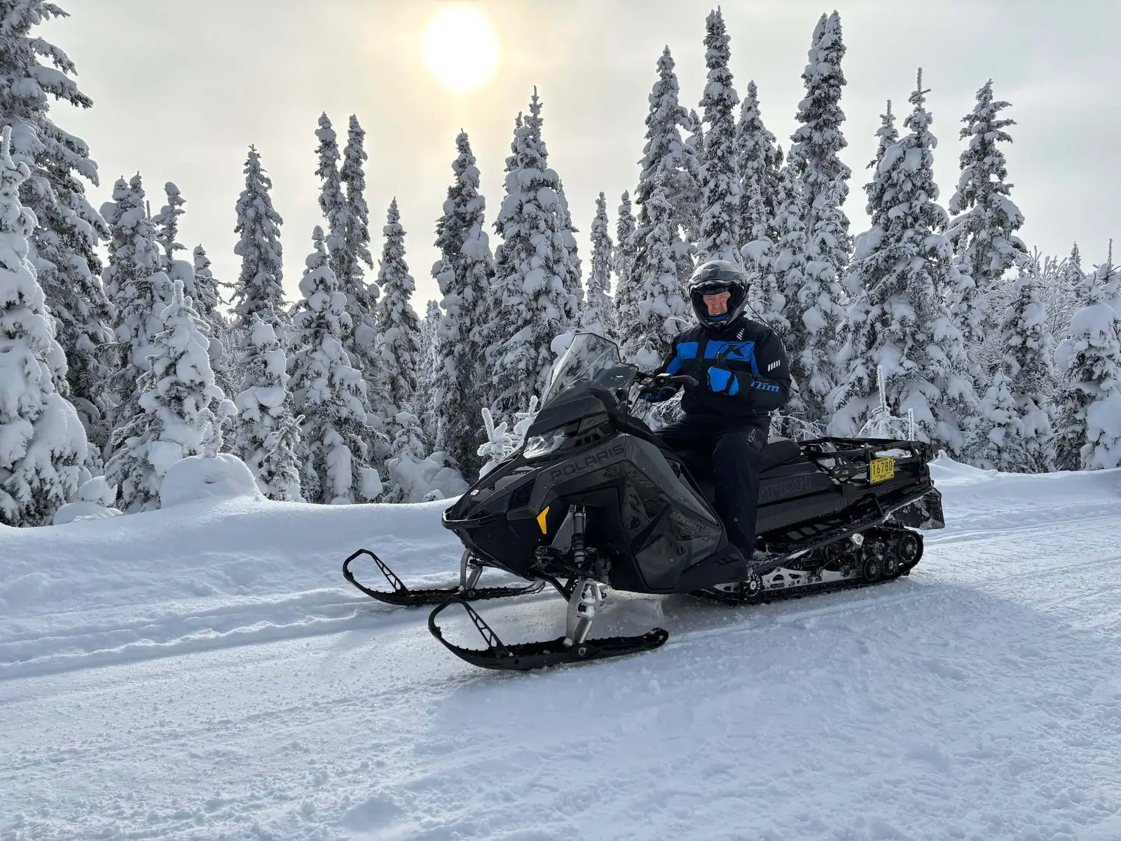 650 TITAN Adventure 2025 : une motoneige utilitaire performante