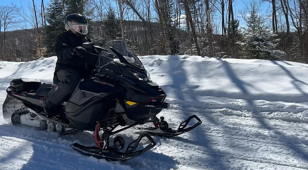 Vêtements de motoneige KLIM Keweenaw : performance et protection en conditions extrêmes