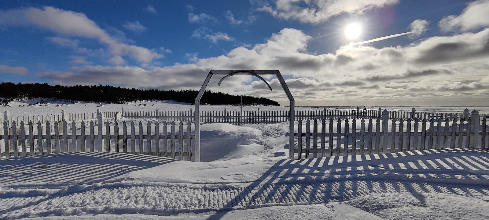 Écoaventure en motoneige à Anticosti : la mystérieuse Île Blanche