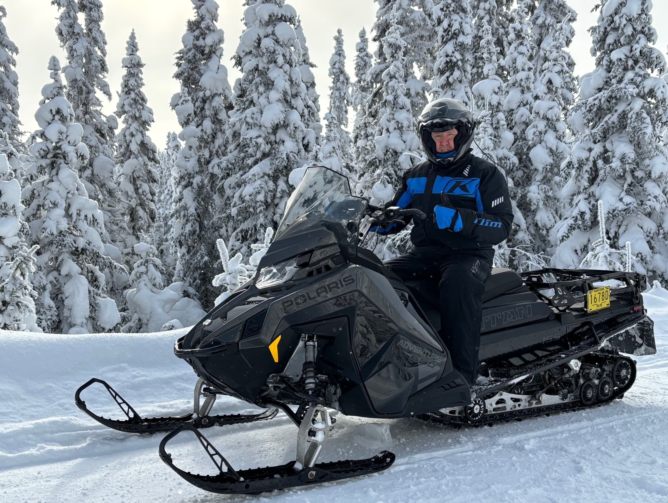 Affronter l’hiver sans compromis : essai complet de vêtements de motoneige KLIM