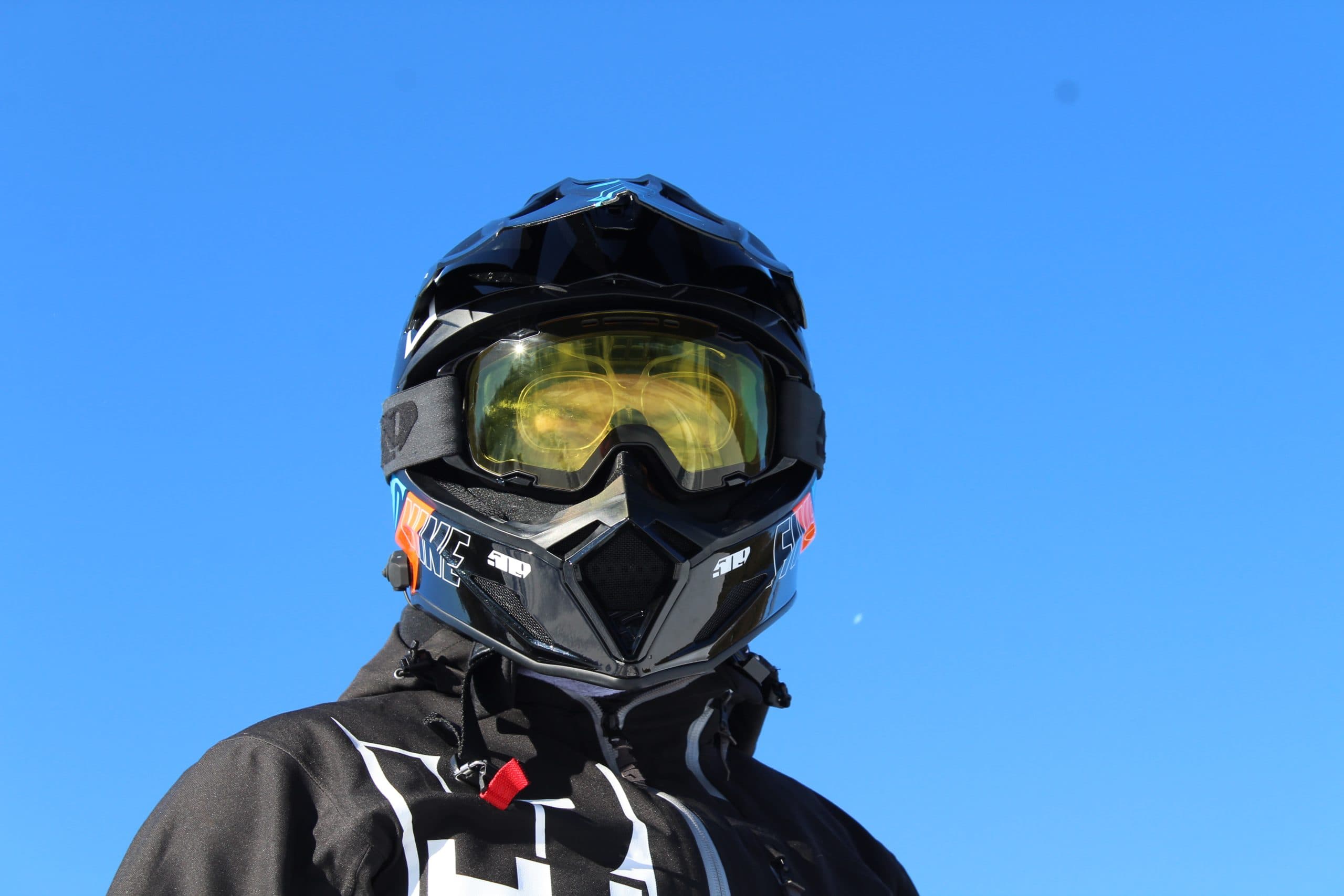 Essai des lunettes YouZee – La fin des verres de contact en hiver?