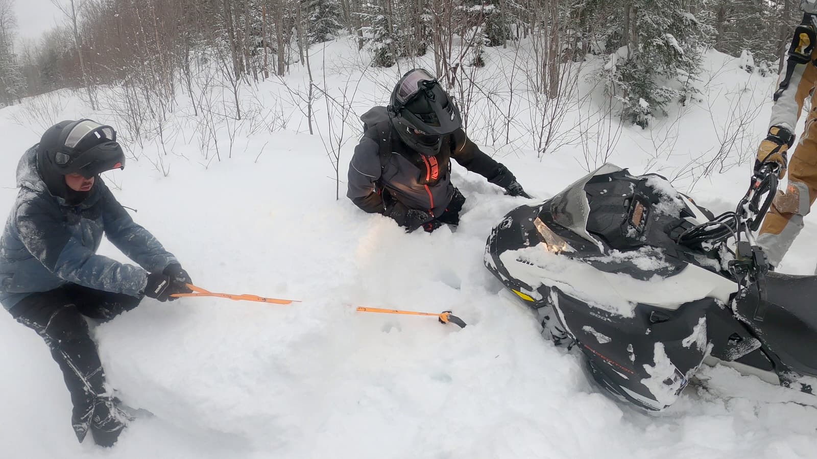 Highmark et Mountain Lab maintenant distribués par Kimpex : des équipements éprouvés pour le backcountry